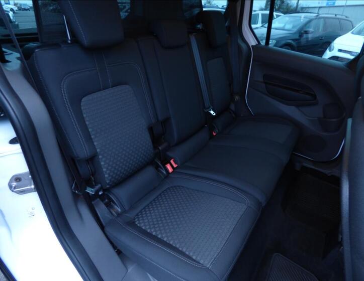 Ford Transit Connect 41