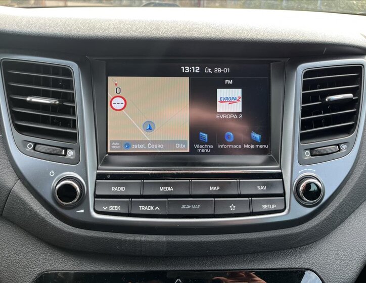 Hyundai Tucson SUV 2,0 l 100 kw