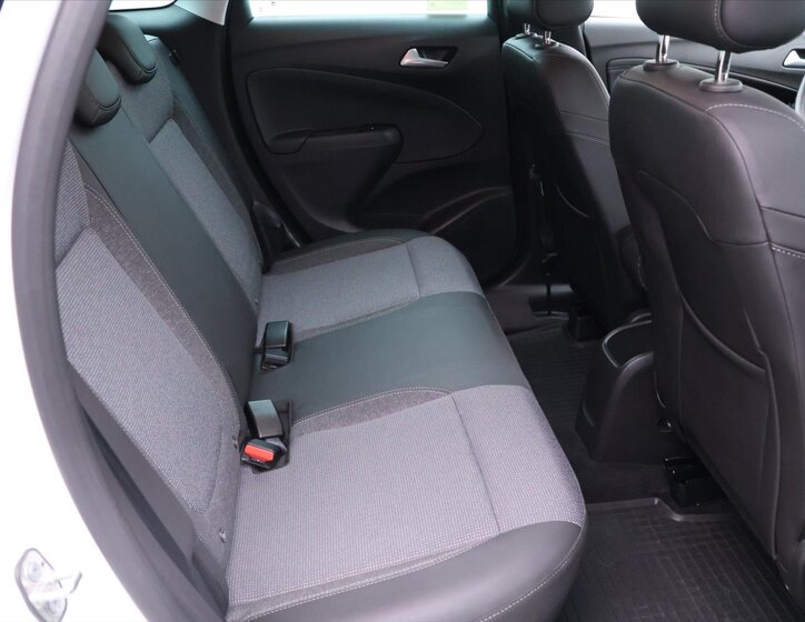 Opel Crossland SUV 1,2 l 81 kw