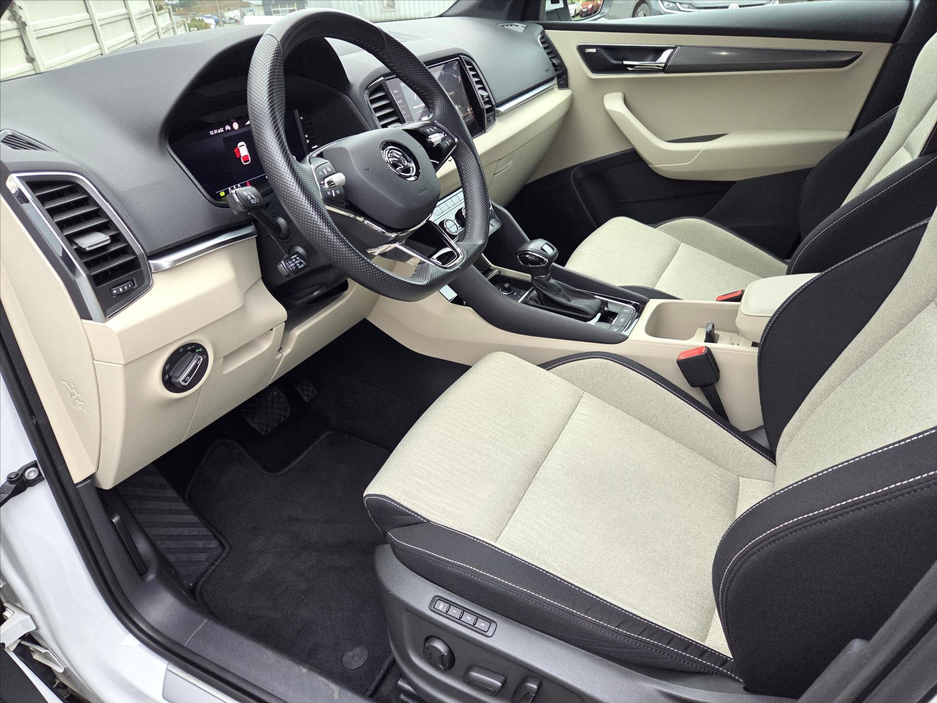 Škoda Karoq SUV 1,5 l 110 kw