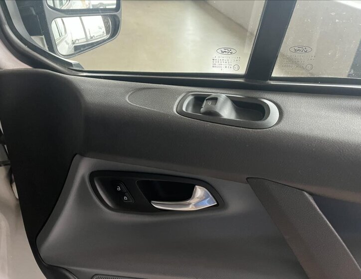 Ford Transit Custom Skříň 2,2 l 74 kw