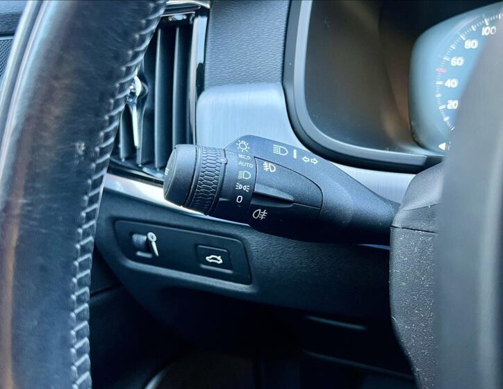 Volvo V90 Kombi 2,0 l 140 kw