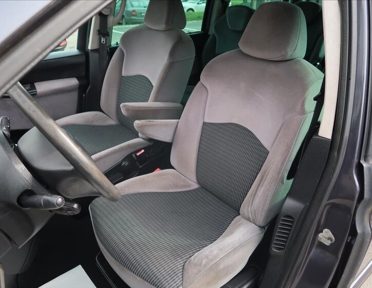 Citroën C8 MPV 2,0 l 88 kw