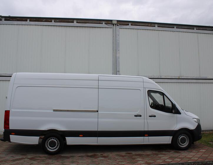 Mercedes-Benz Sprinter 5