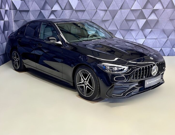 Mercedes-Benz Třídy C Sedan / Limuzína 2,0 l 190 kw