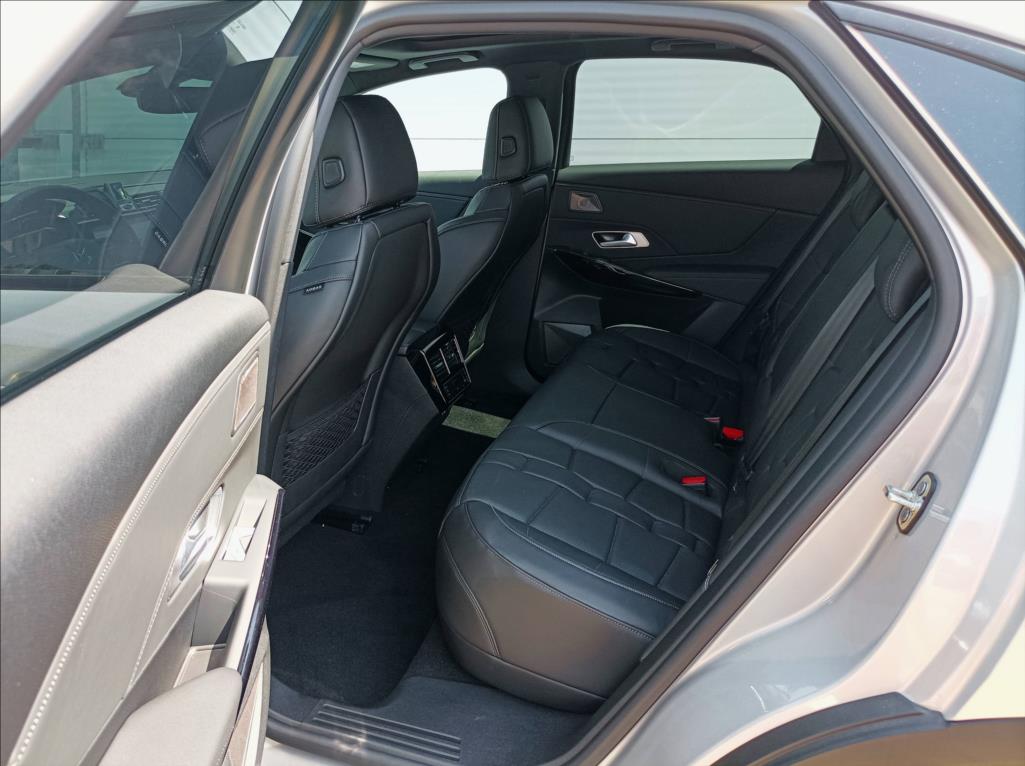 DS Automobiles DS7 Crossback