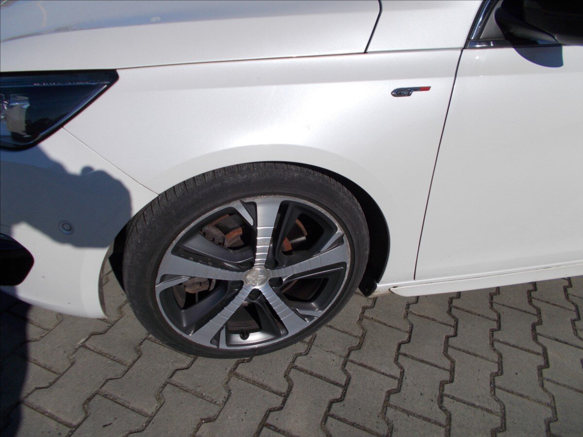 Peugeot 308 Kombi 2,0 l 133 kw