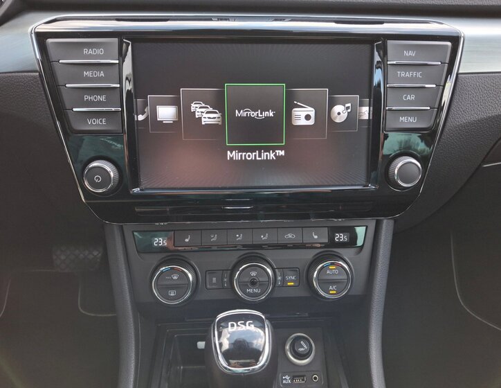 Škoda Superb Sedan / Limuzína 2,0 l 140 kw