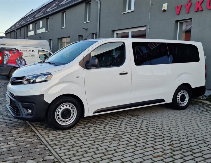 Toyota ProAce Verso 6