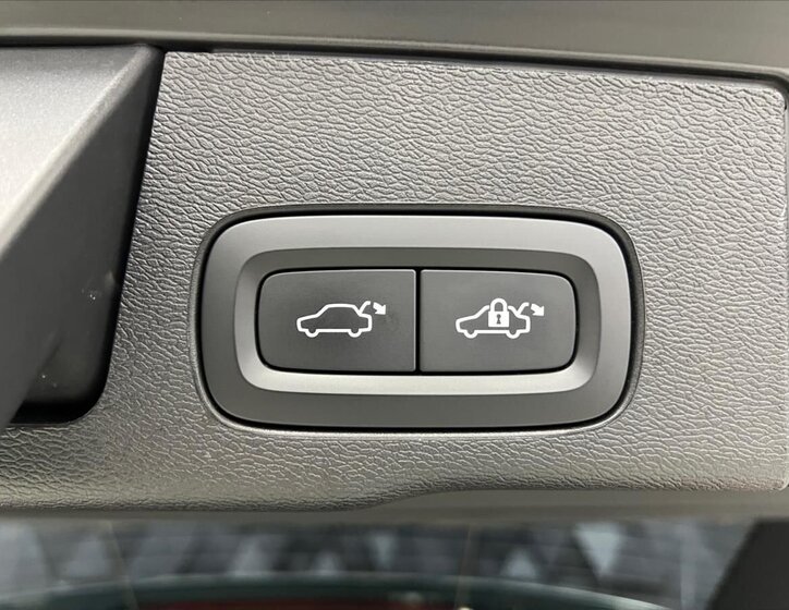 Volvo XC60 SUV 2,0 l 186 kw