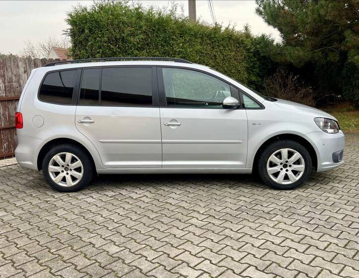Volkswagen Touran 6