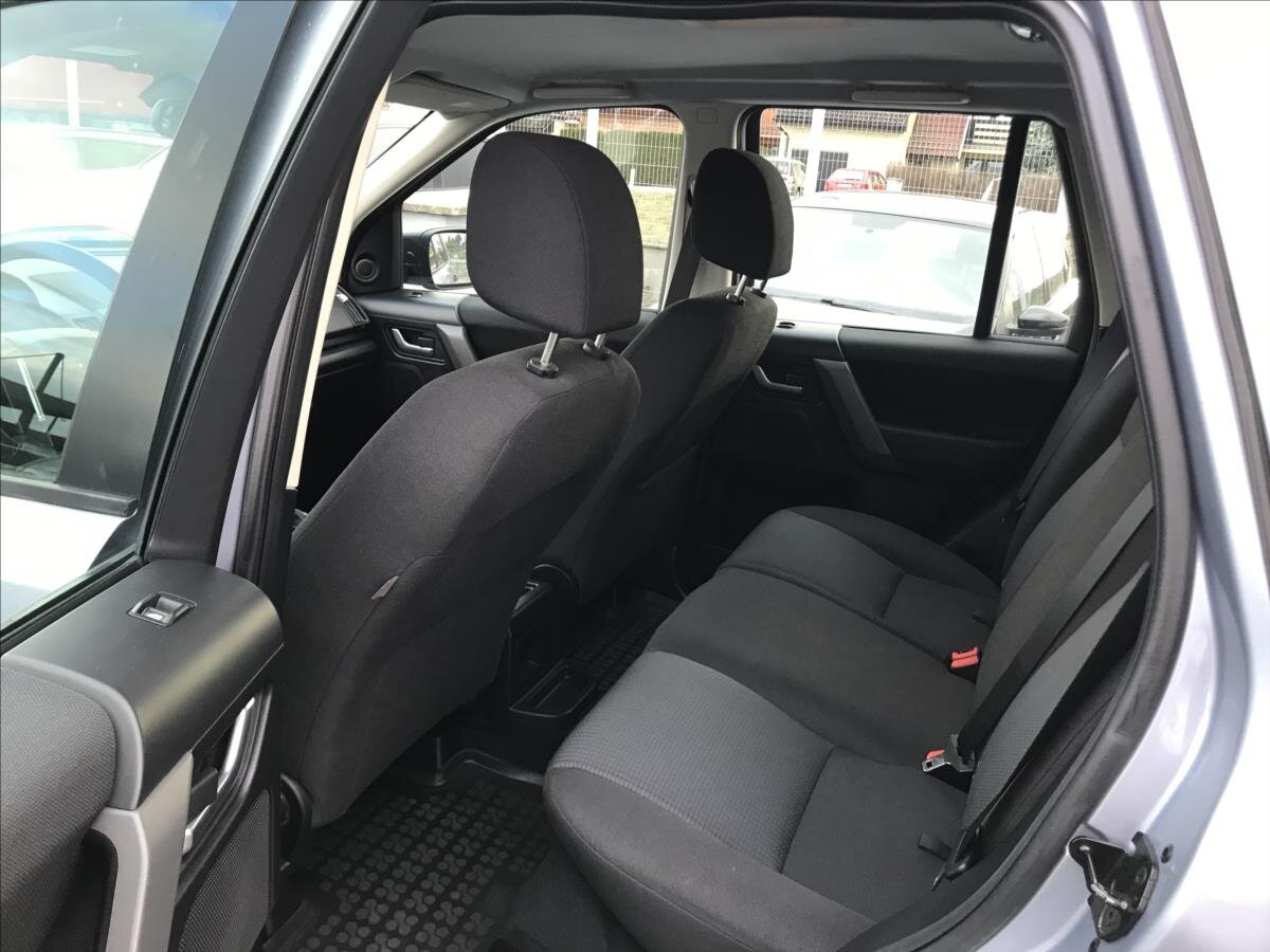 Land Rover Freelander SUV / Terénní 2,2 l 112 kw