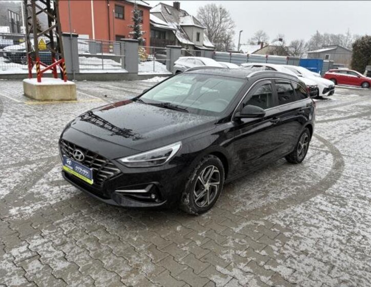 Hyundai i30 Kombi 998,0 88 kw