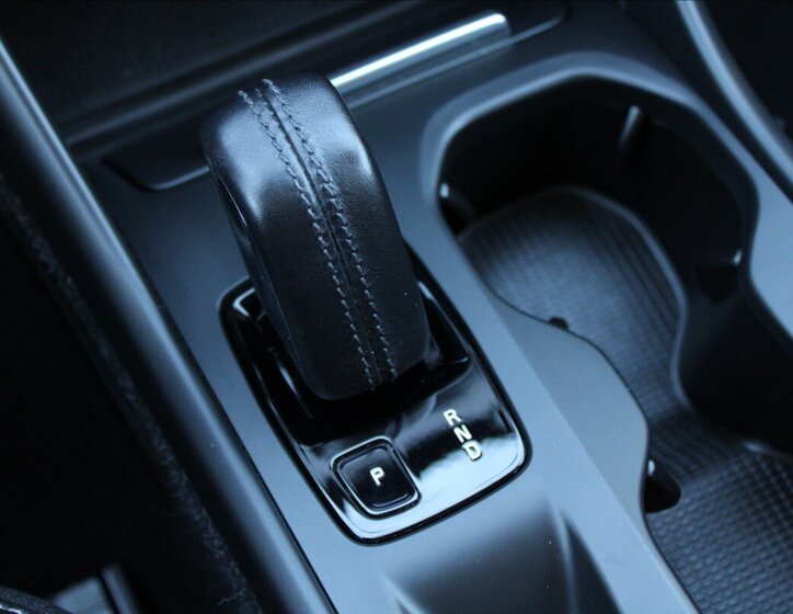 Volvo XC40 SUV 2,0 l 140 kw