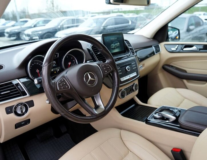 Mercedes-Benz GLE SUV / Terénní 3,0 l 190 kw