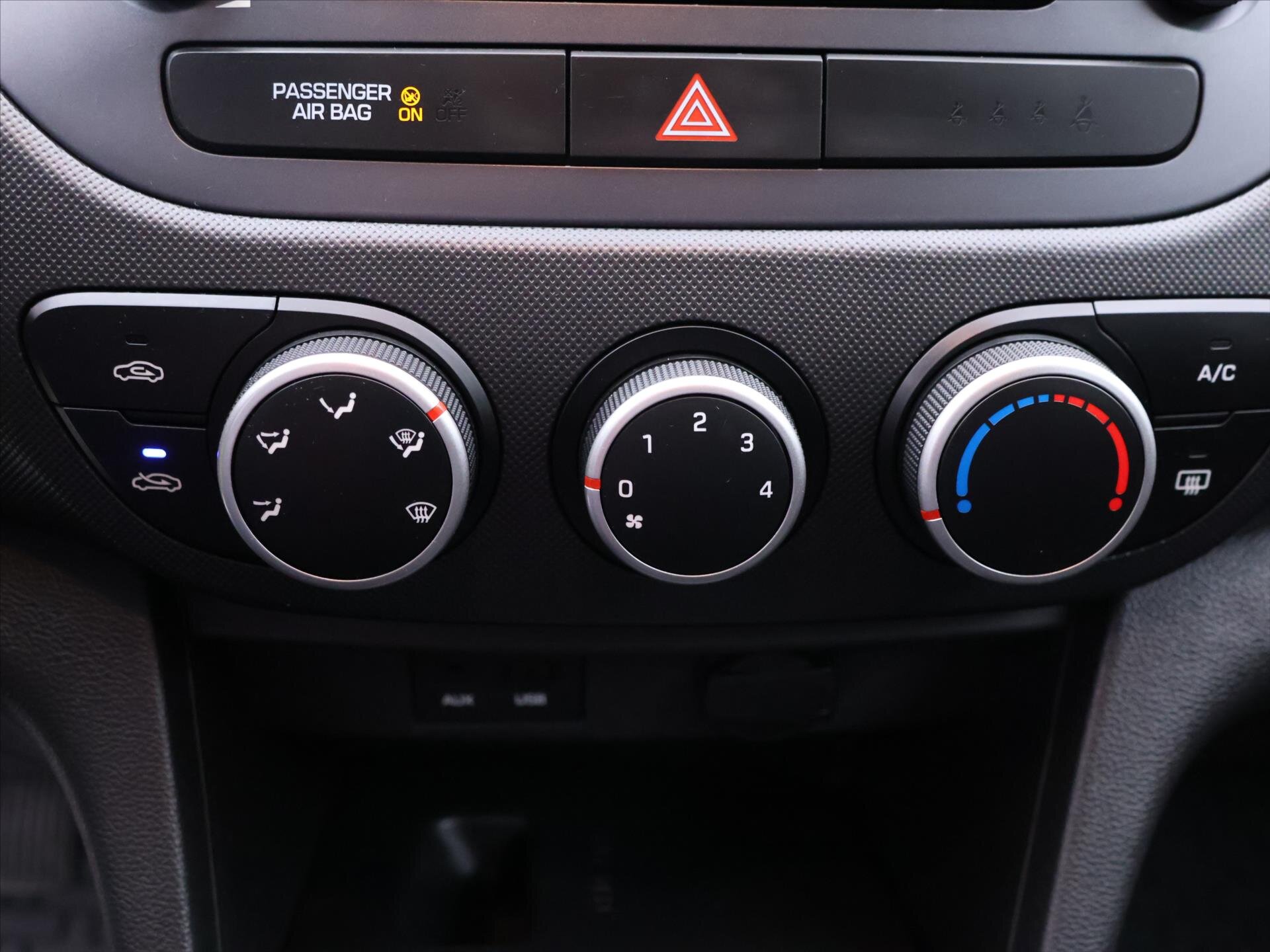 Hyundai i10 Hatchback 998,0 49 kw