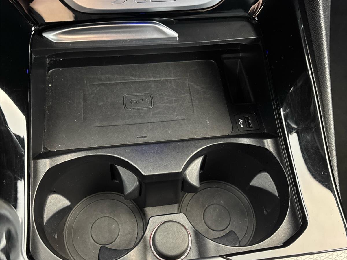 BMW X3 SUV / Terénní 2,0 l 140 kw