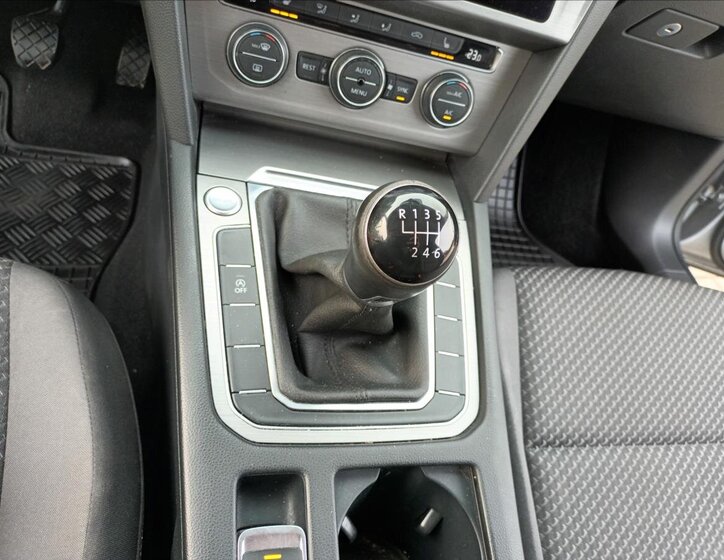 Volkswagen Passat Kombi 2,0 l 110 kw