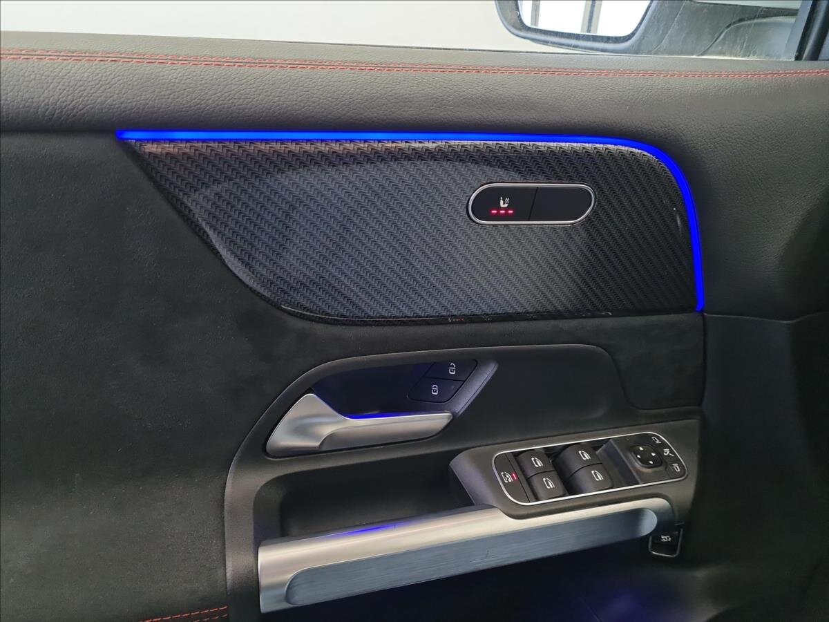 Mercedes-Benz GLB SUV 1,3 l 120 kw