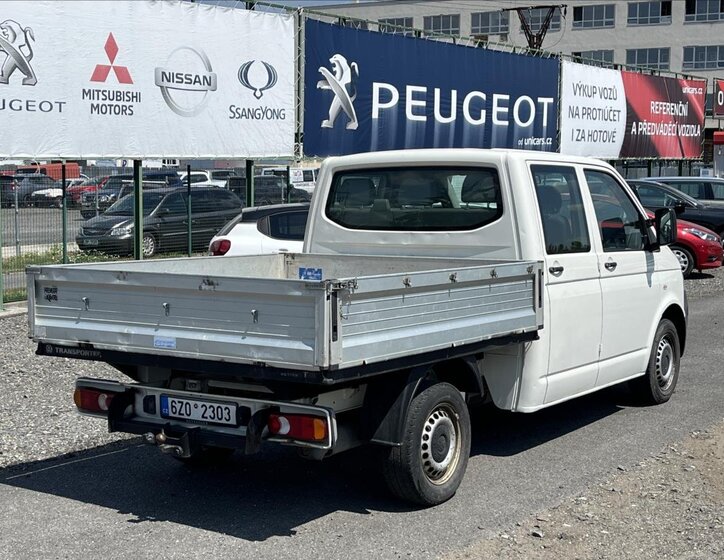 Volkswagen Transporter Valník 2,5 l 96 kw