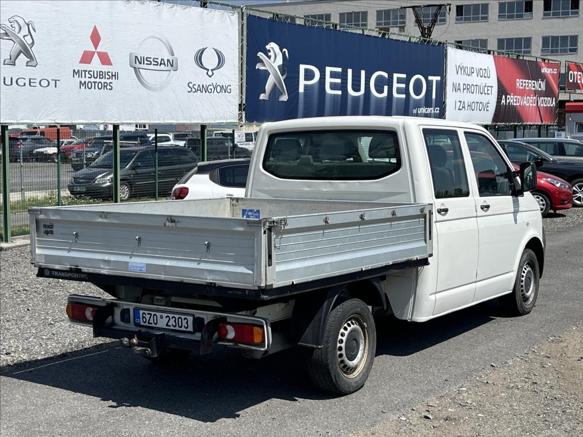 Volkswagen Transporter Valník 2,5 l 96 kw