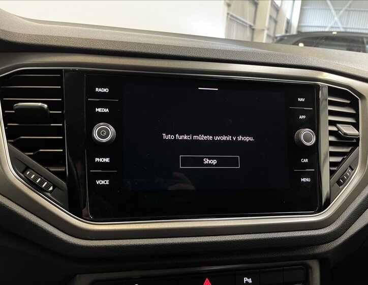 Volkswagen T-Roc SUV 1,5 l 110 kw