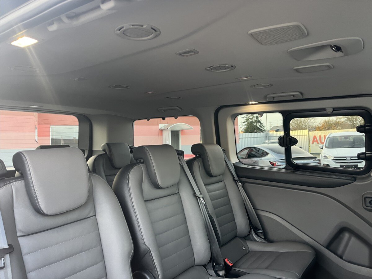Ford Tourneo Custom Kombi 2,0 l 136 kw