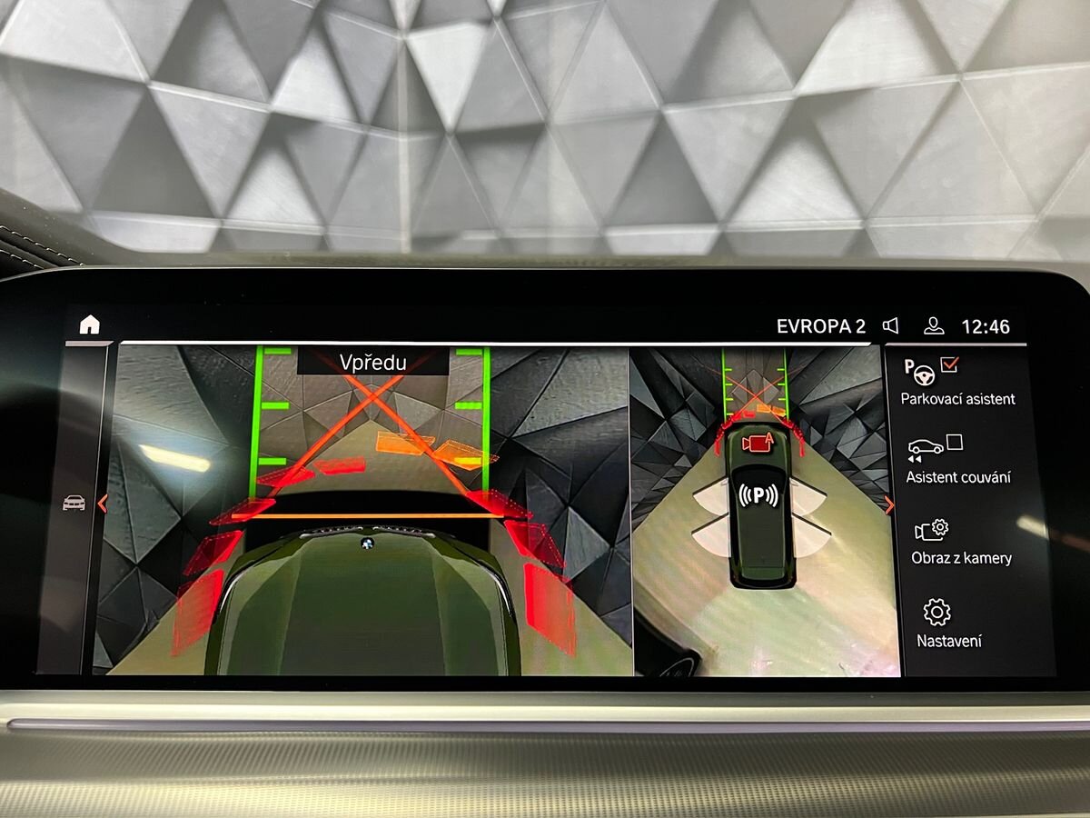 BMW X5 SUV 3,0 l 210 kw