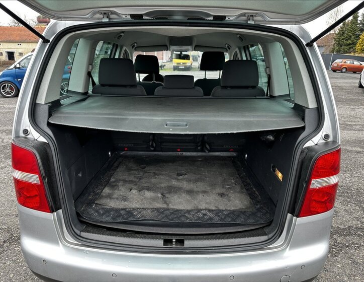 Volkswagen Touran MPV 2,0 l 110 kw