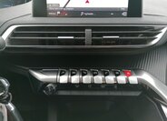 Peugeot 3008 SUV / Terénní 1,2 l 96 kw