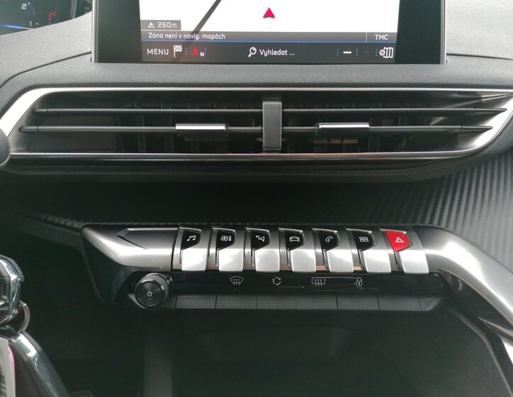 Peugeot 3008 SUV / Terénní 1,2 l 96 kw