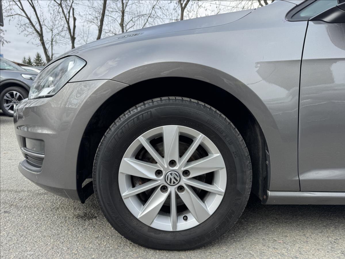 Volkswagen Golf Hatchback 1,2 l 63 kw