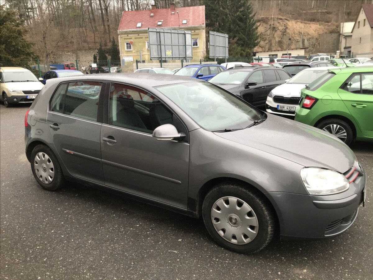 Volkswagen Golf Hatchback 1,6 l 75 kw