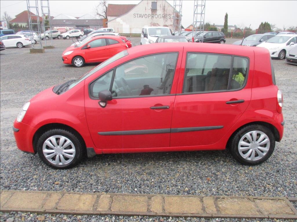 Renault Modus Hatchback 1,1 l 55 kw