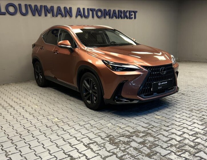 Lexus NX 450h plus SUV 2,5 l 227 kw