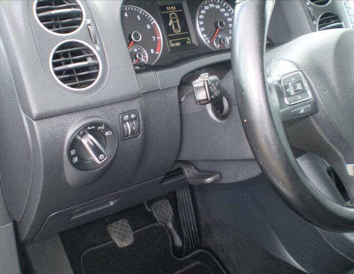 Volkswagen Golf Plus 8