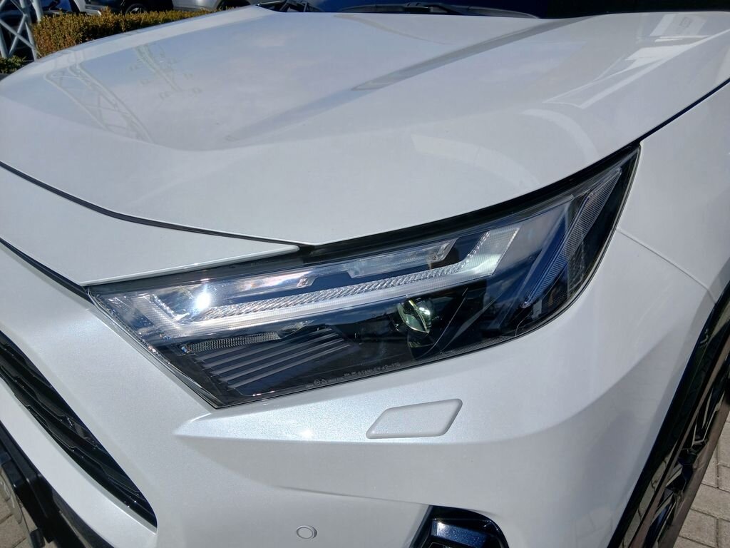 Toyota RAV4 SUV / Terénní 2,5 l 131 kw