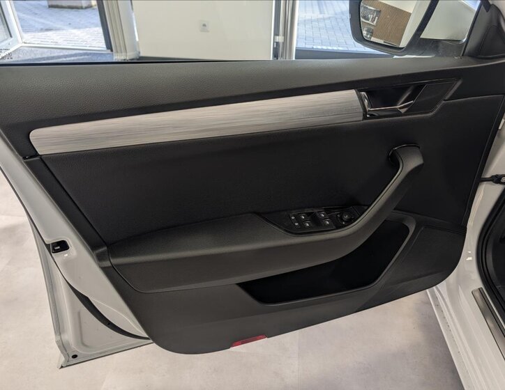 Škoda Superb Kombi 2,0 l 110 kw