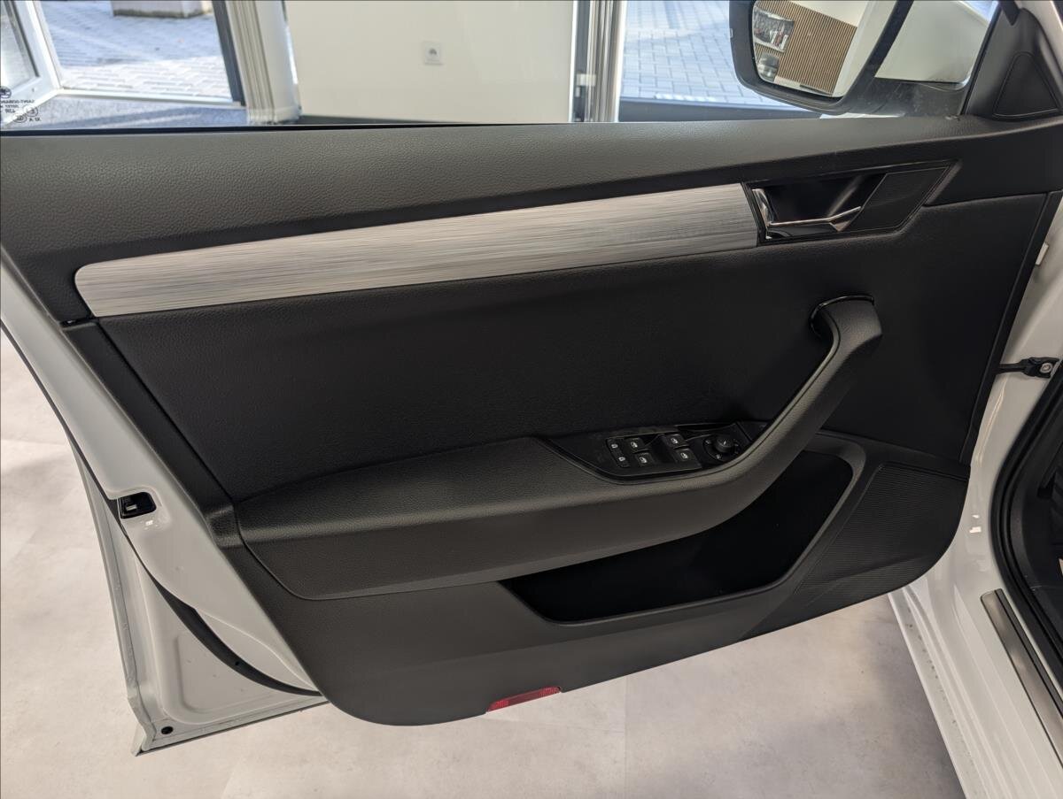 Škoda Superb Kombi 2,0 l 110 kw