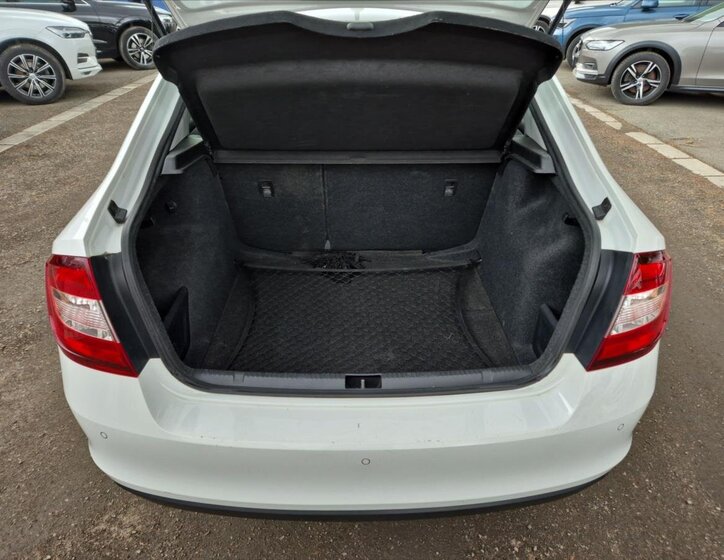 Škoda Rapid Sedan / Limuzína 999,0 70 kw