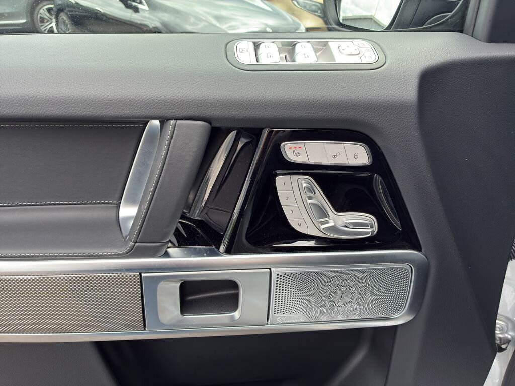 Mercedes-Benz Třídy G SUV / Terénní 0,0 432 kw