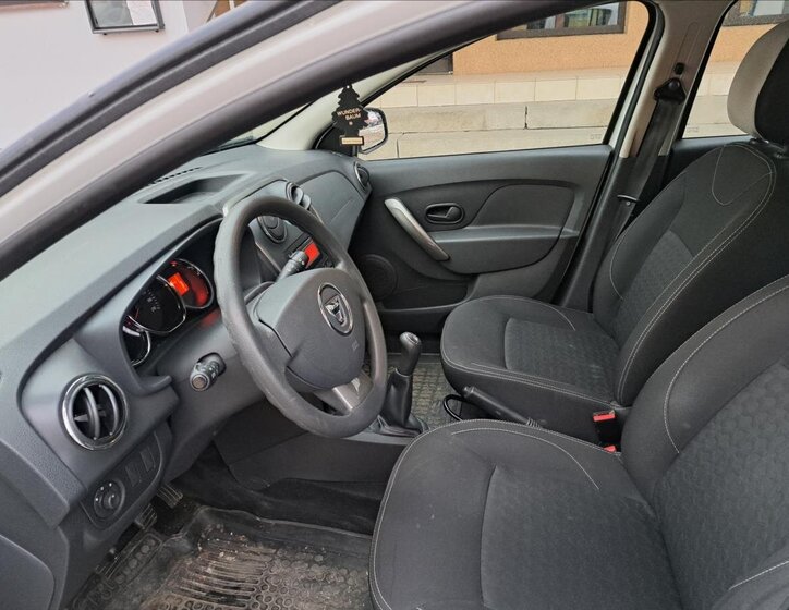 Dacia Sandero Hatchback 1,1 l 54 kw