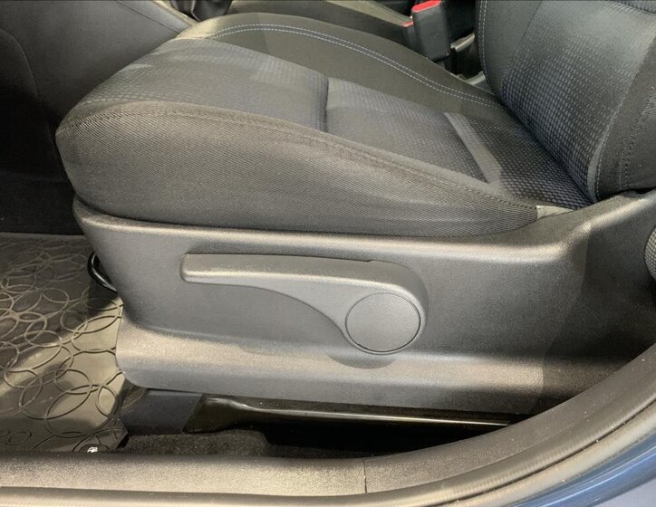 Hyundai ix20 MPV 1,4 l 66 kw