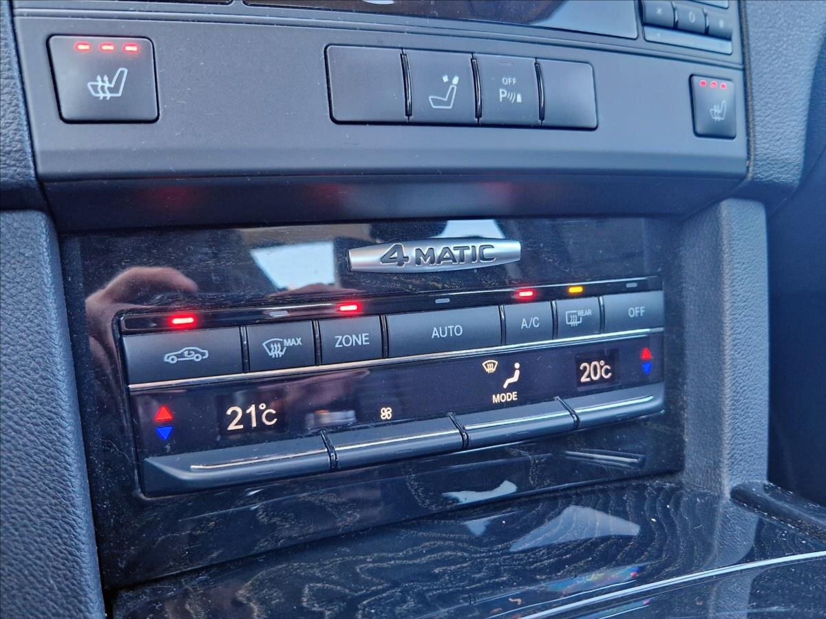 Mercedes-Benz Třídy E Sedan / Limuzína 3,0 l 195 kw