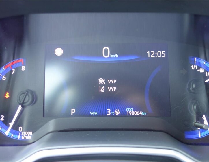 Toyota Corolla Sedan / Limuzína 1,6 l 97 kw