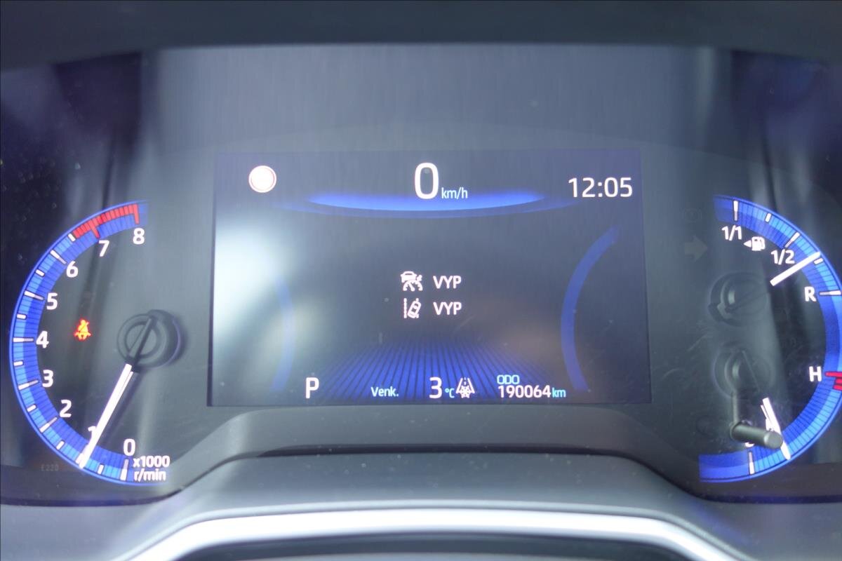 Toyota Corolla Sedan / Limuzína 1,6 l 97 kw