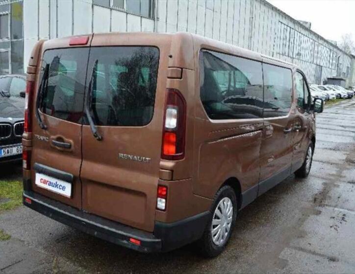 Renault Trafic 4