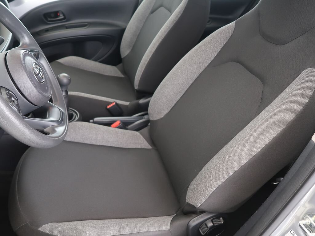 Toyota Aygo Hatchback 998,0 53 kw