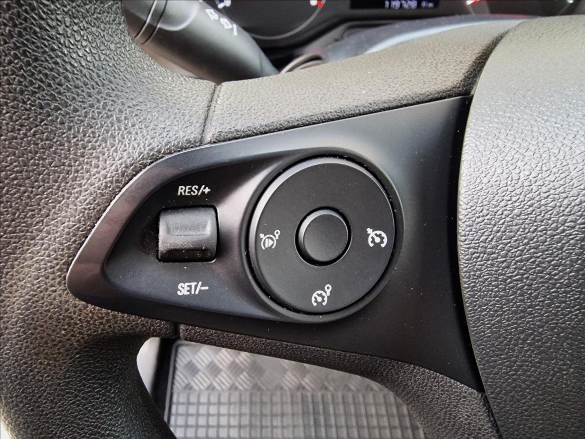 Opel Combo Skříň 1,5 l 75 kw