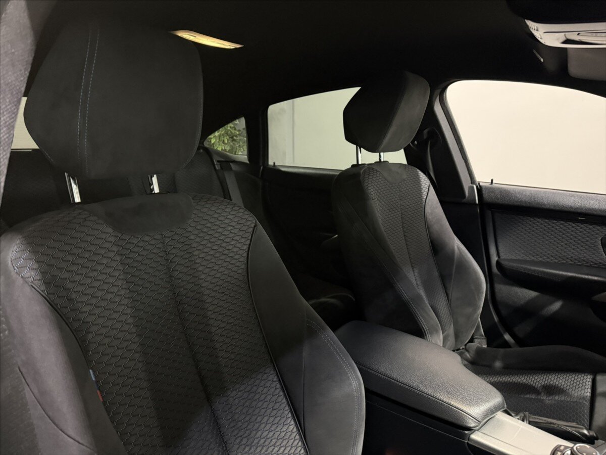 BMW Řada 4 Sedan / Limuzína 2,0 l 135 kw